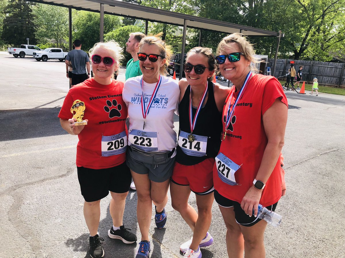 StathamElem's tweet photo. Another successful SES 5K/Fun Run is in the books! Thank you to Dr. DeLoach, Mrs. Dixon, course volunteers, race participants, and sponsors for making this a successful race.
Congratulations to all of our race participants for a great race!
#WildcatPride #ConnectingattheCore https://t.co/R48fO9k2ZV
