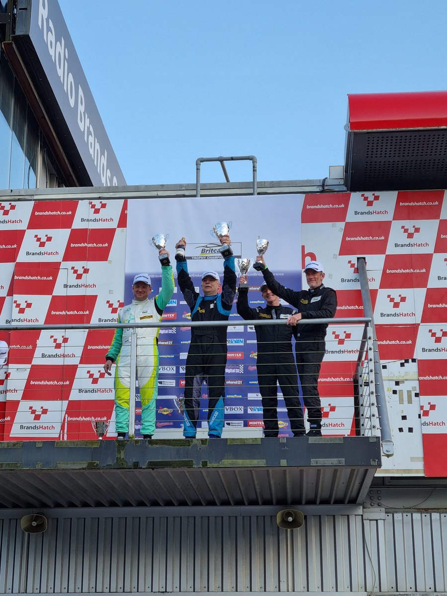 AdrianMedeiros's tweet photo. Great race today! From P6 to P1 and fastest lap! As a driver coach is amazing to have those results. Well done Axel!
Otimo resultado hoje de P6 a P1. Orgulhoso do meu cliente. E muito bom obter resultados assim como driver coach.
#drivercoaching https://t.co/YC81lgE2Ni