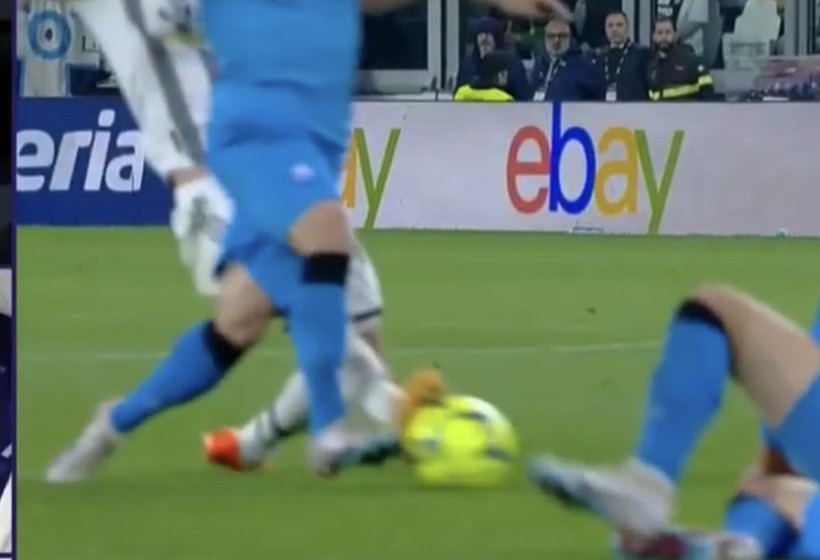 Nella stagione di Candreva e della Grazia tutto è possibile 🤹🎪🤡

#JuveNapoli