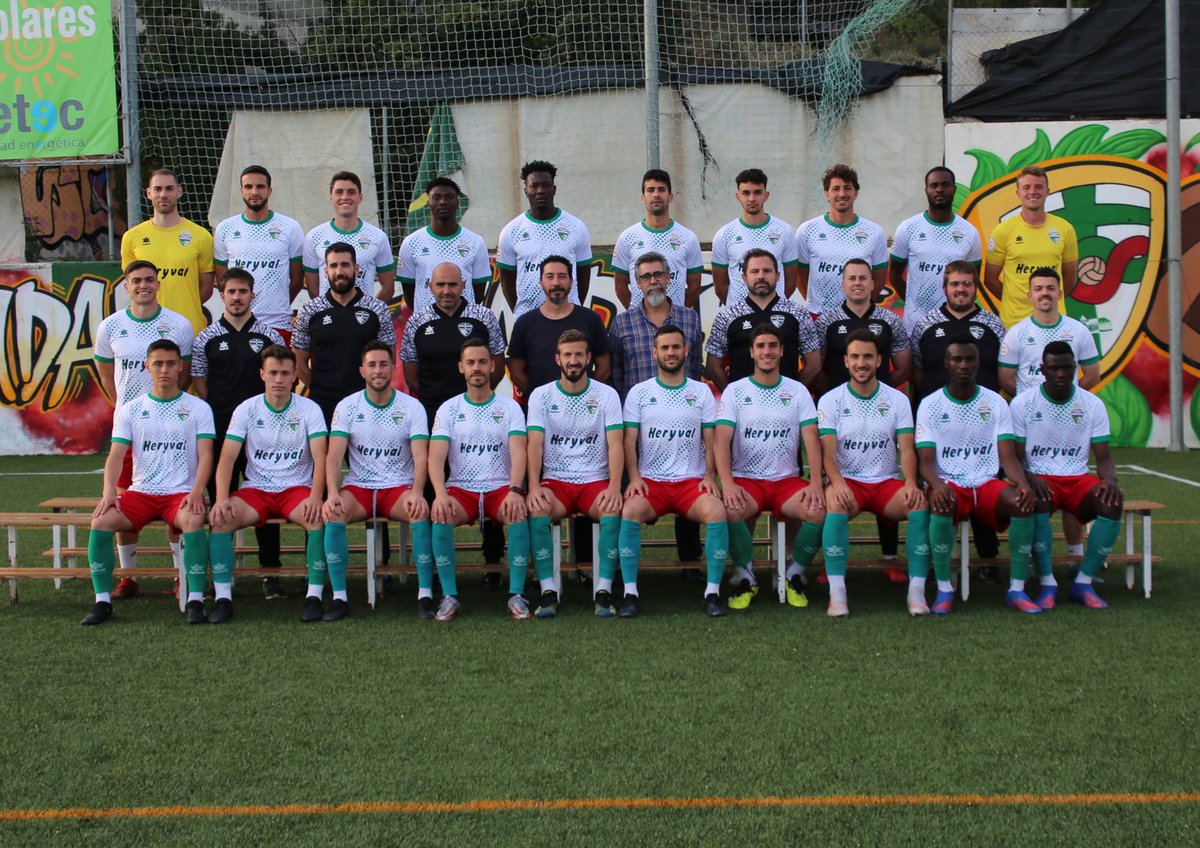 PEDROJMARTIN2's tweet photo. Trival Valderas 2022 - 2023. 3º div RFEF  G7.     
Jor 30 Getafe B - Trival Valderas.   
Ponemos fin a una temporada mas,
un placer haber estado un año a vuestro lado,
ahora toca descansar y en breve nos volveremos 
a ver.
! VAMOS TRIVAL! https://t.co/HI87R9H0ng