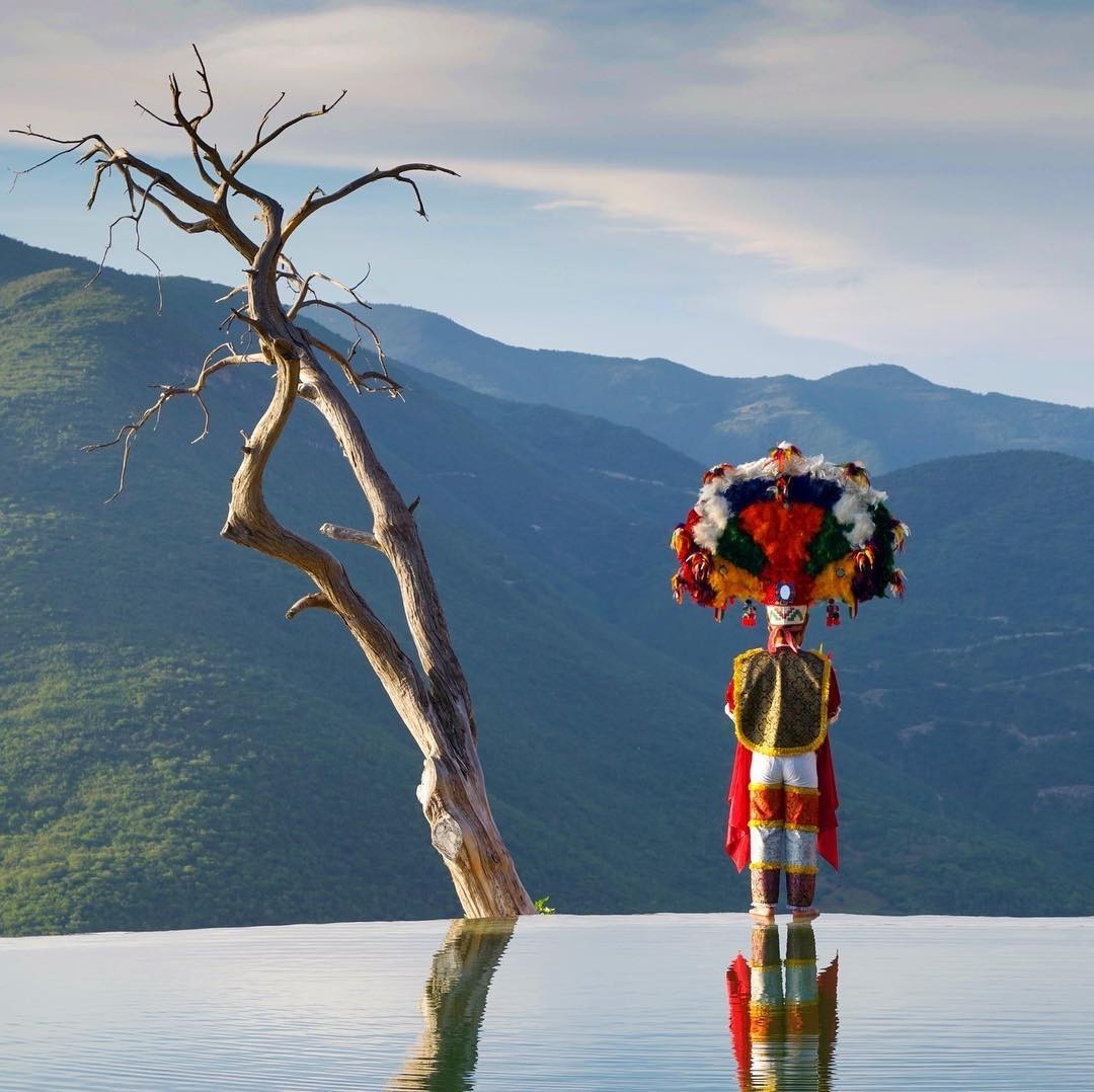 「HierveElAgua」-Oaxaca
もはや現実なのかファンタジーなのか……🧐

📷 @garykarolli
@wevisitmexico <a href="/VisitMex/">Visit México</a>