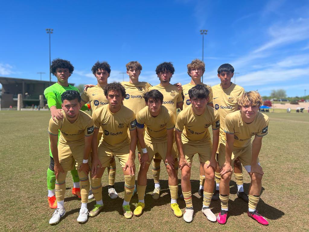 BarcaAcademyAZ's tweet photo. A great showing from our @MLSNEXT teams as they took on @RSLArizona 👏🔵🔴

U15 4-0 (Runde, Mancheno, Eldem, OG)
U16 3-0 (Thomas, Sosa, Orejarena) 
U17 1-2 (Smuck)
U19 2-0 (Mendoza, Castillo)

#BarçaResidencyAcademy #BarçaAcademy #MLSNext https://t.co/kJ7ln2tS5l