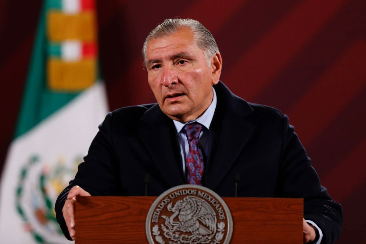 lopezdoriga's tweet photo. "Me guardaré unos días", dijo el presidente López Obrador en redes sociales tras confirmar que, por tercera vez, se contagió de COVID-19. 

Adán Augusto López (@adan_augusto), secretario de Gobernación, encabezará las 'mañaneras' en los próximos días https://t.co/qNvBKZvY2O https://t.co/E9BXbhAEdc