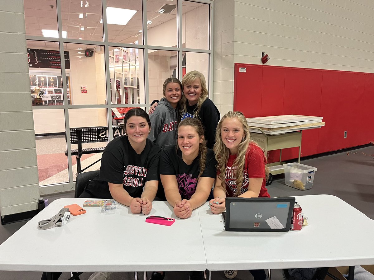 TrojanExchange's tweet photo. Thank you to everyone that came out today, to make this a very successful day for us!! We had a great turn out, and lots of fun, and we hope everyone else did too!! https://t.co/kG311Npqs4
