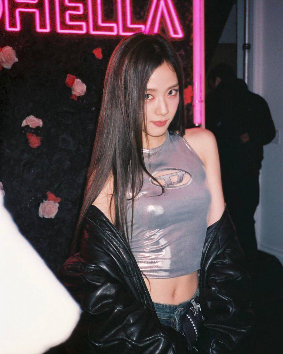 jisoosjpg's tweet photo. https://t.co/nY1PxCpKhy