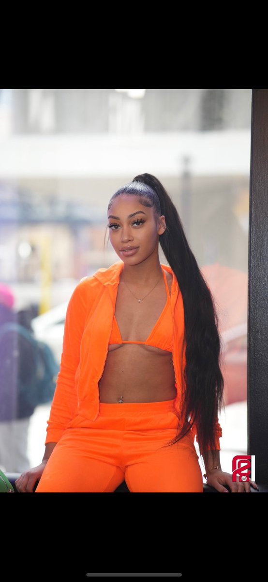 NylaMurrell's tweet photo. 🍊 https://t.co/kTGEoy14gR