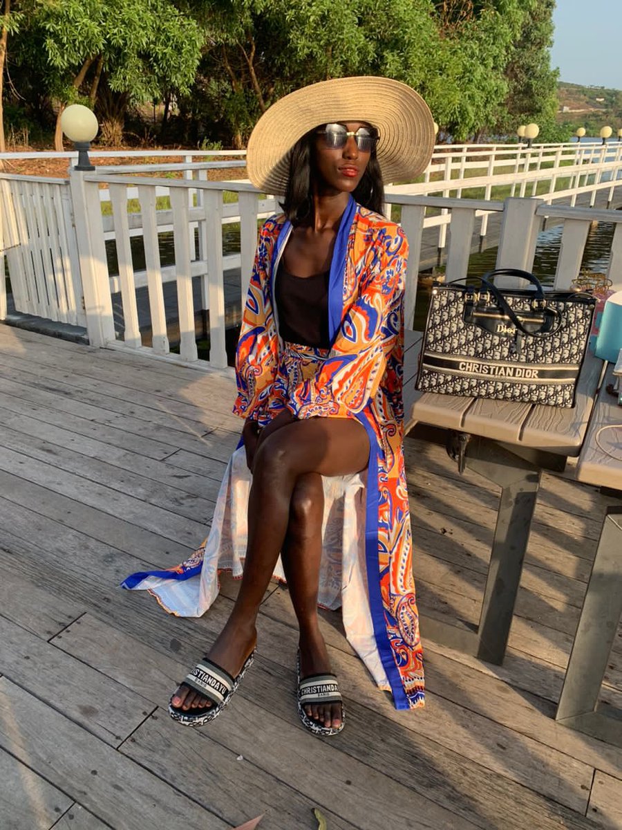 PrincessGlady18's tweet photo. Love yourself a little more.
#Blackgirl# #Sltwitter #feminist https://t.co/L8Qm4UPFsA