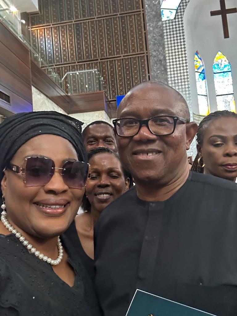 PeterObi's tweet photo. Yesterday, along with many Labour Party and the OBIdient Family faithfuls, I attended the service of songs at the All Souls Church, Lekki for Late Chief Humphrey Anumudu, a leading LP gubernatorial aspirant in Imo State, who died suddenly on the 24th of March 2023. https://t.co/0L5V2JkmIQ
