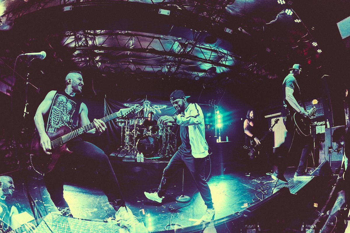 DevilsEnvyMusic's tweet photo. โ๏ธORLANDO! We cannot thank you enough for your ongoing love and support! ๐ค๐คโข #devilsenvy #dvlsnv #music #rock #metal #Concerts #orlandofl https://t.co/lHXr7Xddaq