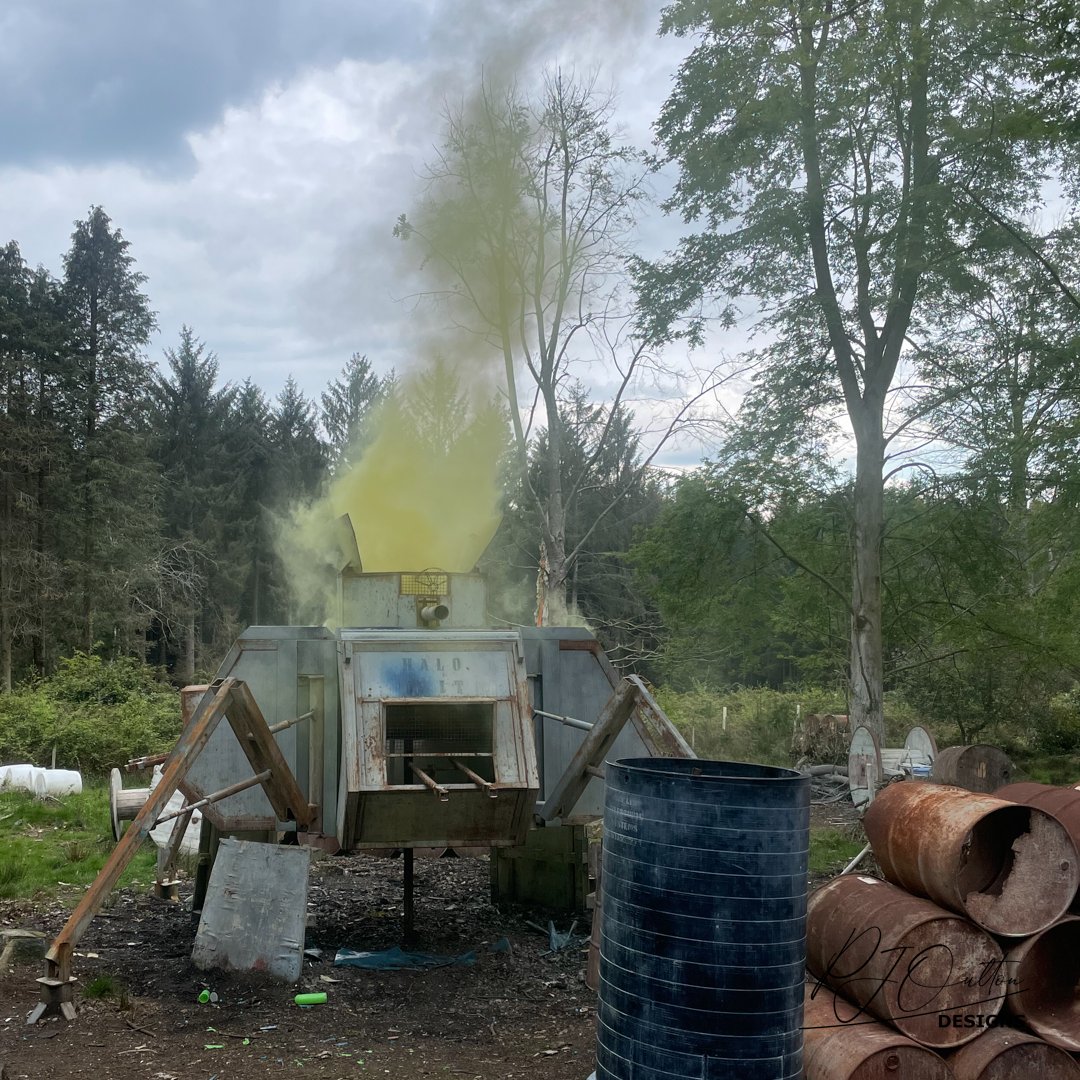 PJOulton's tweet image. Still can't believe I managed to get a smoke grenade in through the top hatch of the tank on Halo today... Did look cool with the smoke coming out!

#Paintball #Marshalling