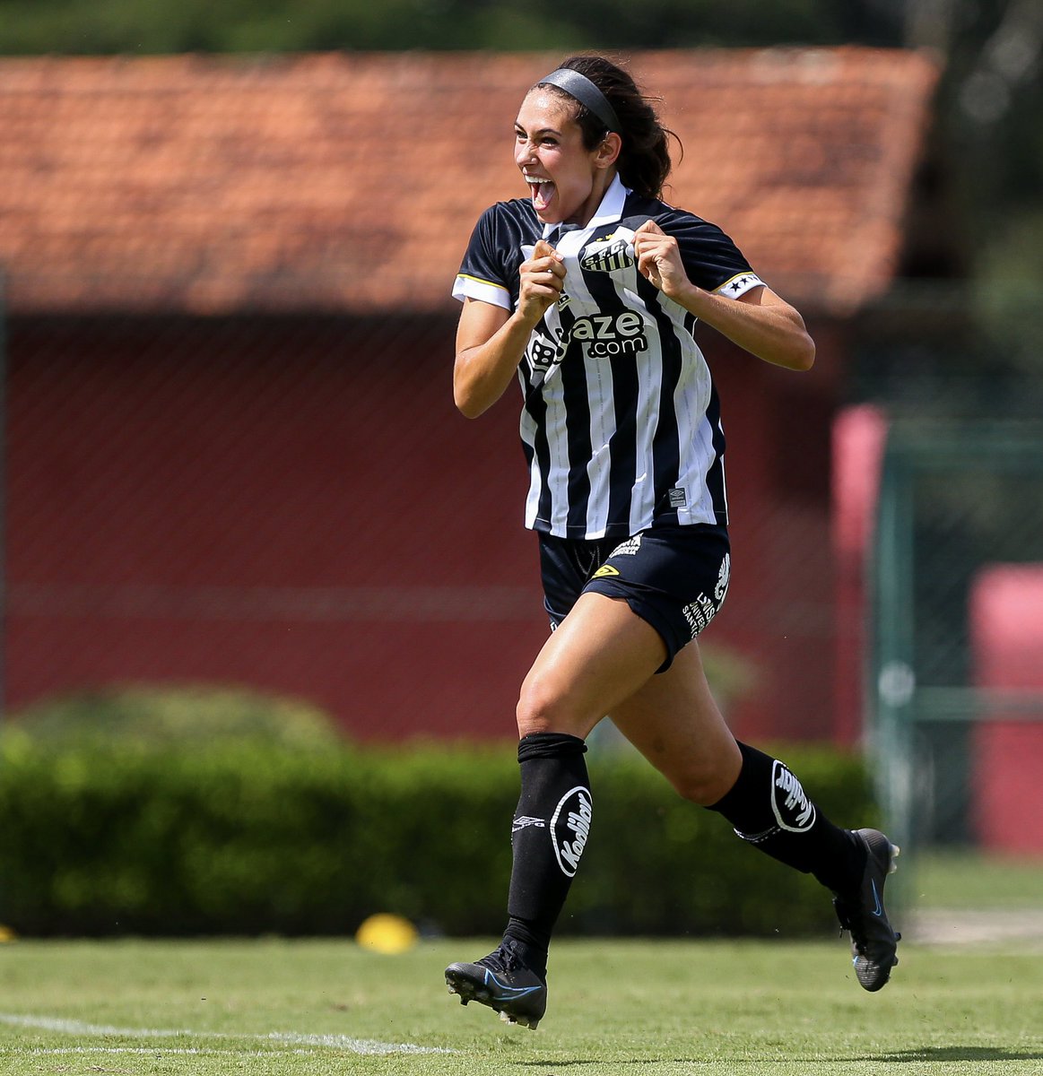 jourdanziff's tweet photo. momento especial na camisa do peixe🤍🙌🏼 https://t.co/obC9aBbCqK