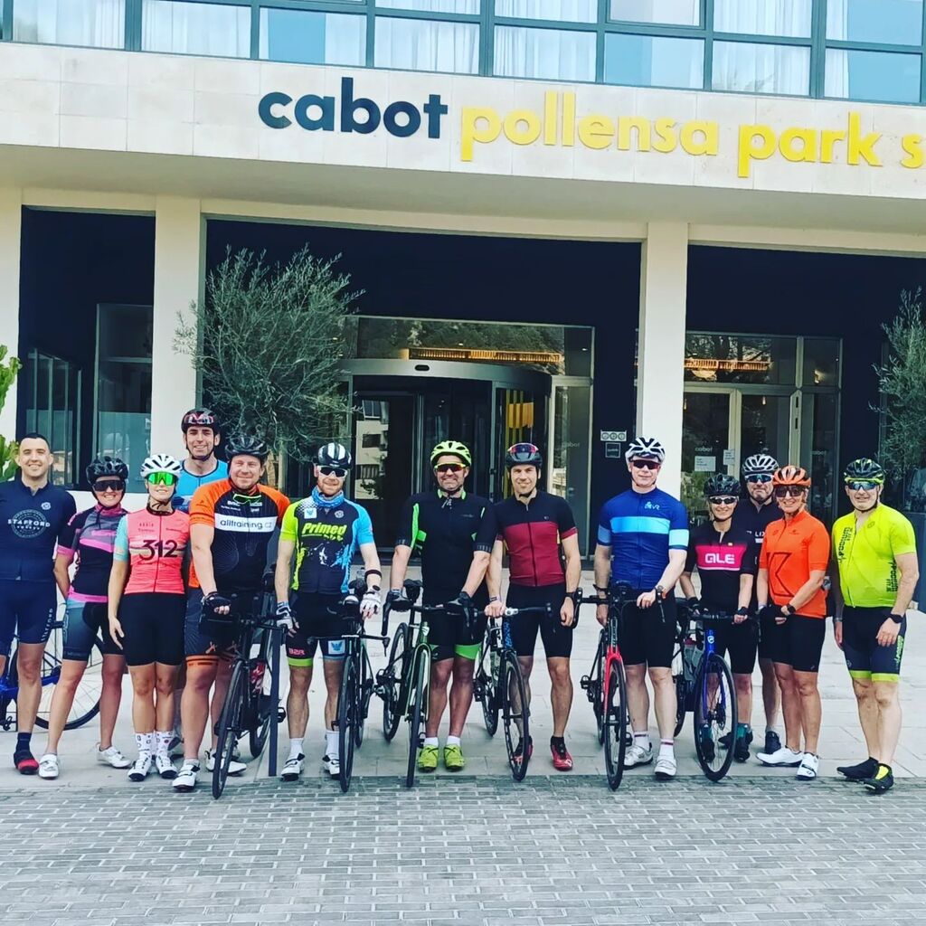 #Repost @podiumfit.ie
・・・
And so it begins again!

Day 1 of Mallorca Camp 2

Pool technique session used to loosen up the body after all the travelling yesterday before the roads on the bike
Choice of 90 or 115km routes for the troops before finishin… instagr.am/p/CrZPvFAMfuU/