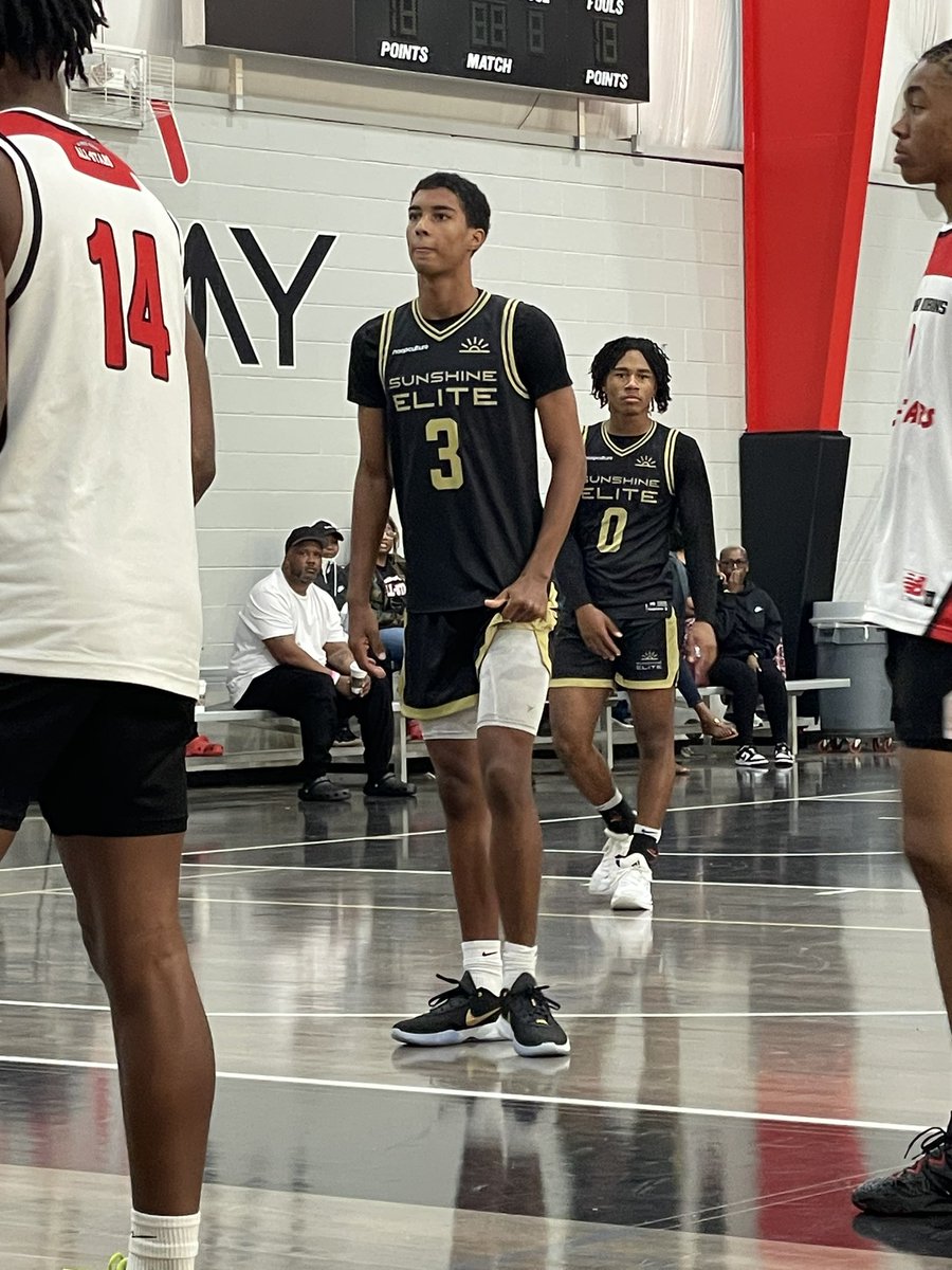 Day 3 Standouts from On the Radar’s (<a href="/OntheRadarHoops/">Shun Williams</a>) Sweet Sixteen 1 Live:

Ryan Blount
Bronson Borlace
Cameron Bryant
Deven Butler 
Keenan Gray
Dallas Jones
X’Zavion McCoy
Tahai Morgan
Chris Mubiru
Trey Murray
Cam Perkins 
Jo Thomas
Mekhi Turner
Ezekiel Udozorh
Kymel Williams