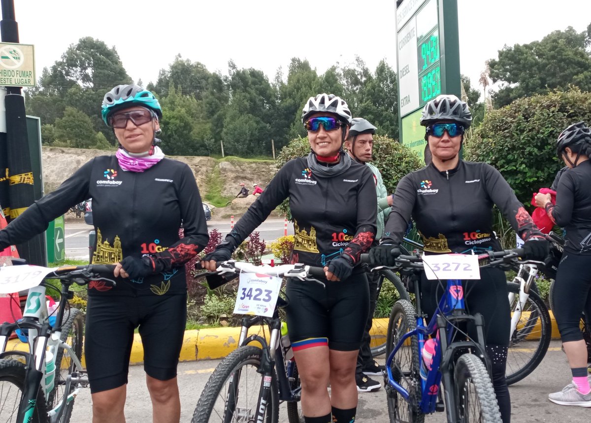 chelyschic2's tweet photo. Ciclopaseo #Comfaboy https://t.co/YRehLYc8uT