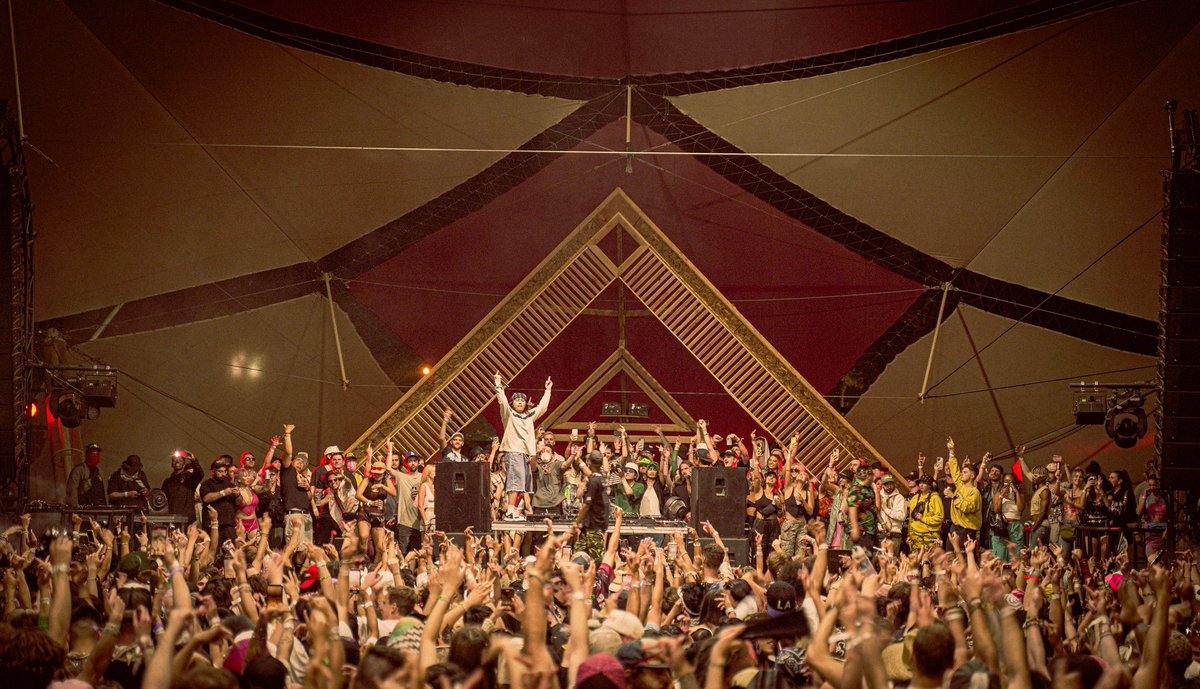 Knock2Music's tweet photo. thank you @coachella @TheDoLaB 🫶
it was truly the biggest honor to be a special guest this weekend. 
chase ur dreams 😭 i never thought i’d make it to this festival so soon to play. 
all of you made it possible. thank you so so much. hopefully we could do this again. https://t.co/mUWGH0ckdJ