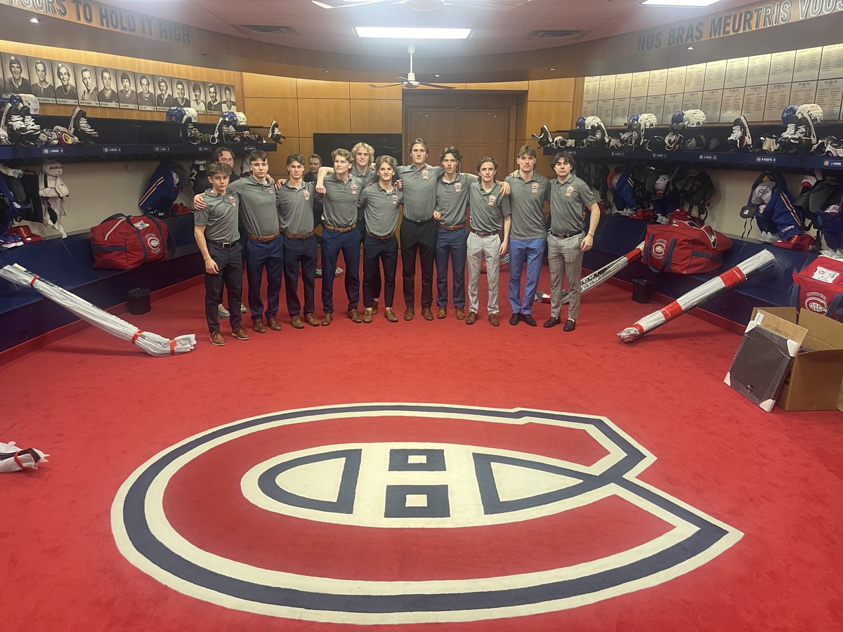 nwcaahockey's tweet photo. Thank you ⁦@CanadiensMTL⁩ for your hospitality today ⁦@FlamesU18AAA⁩ had a great day ay you facility ❤️🏒🥅🇨🇦 https://t.co/oBu36QxguH