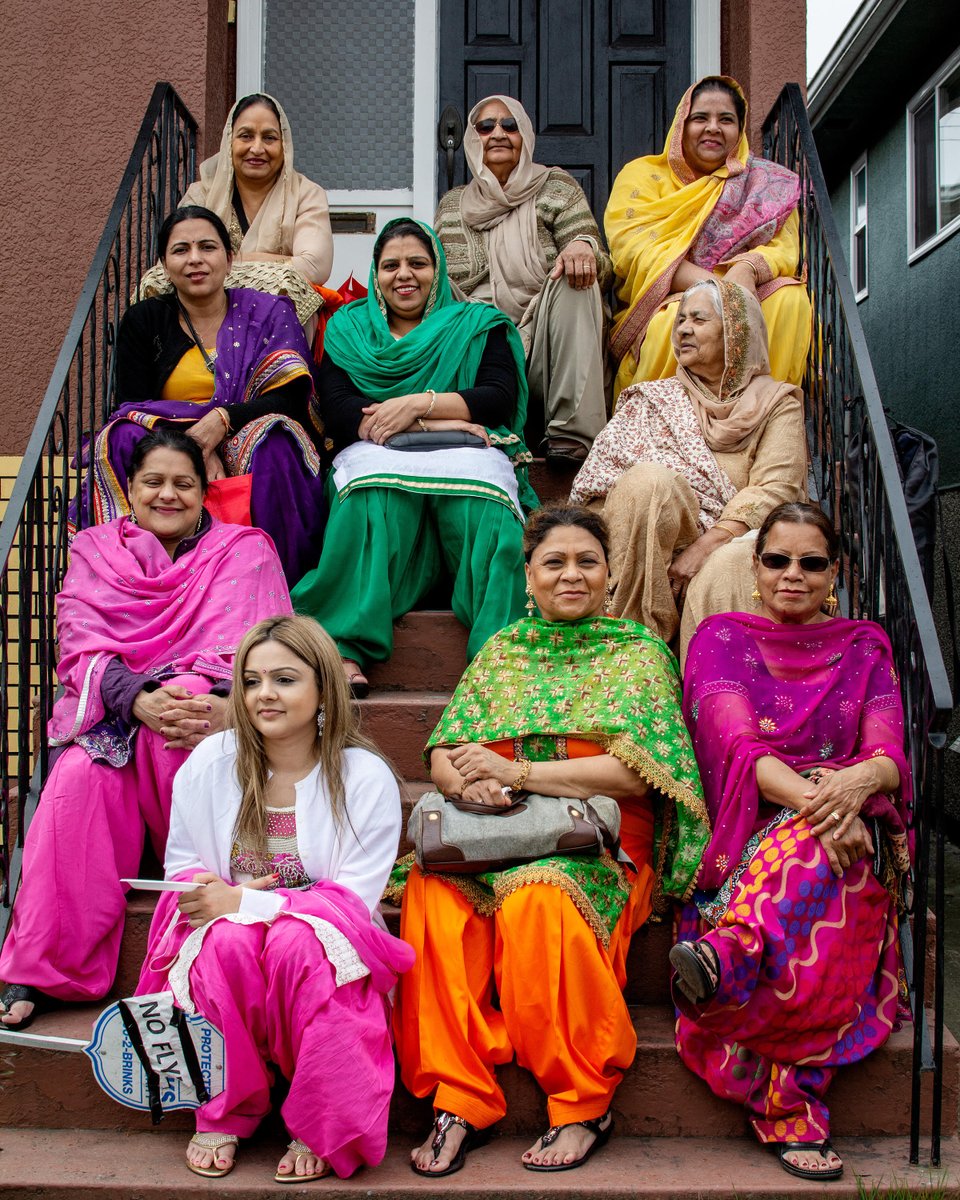 Do you recognize anyone in this photo? Photographer Norman Fox @ShotsByFox, captured this stunning photo during the 2016 Vancouver Vaisakhi Nagar Kirtan and has been attempting to find them ever since so he can give them the photo. Please RT so we can find them!