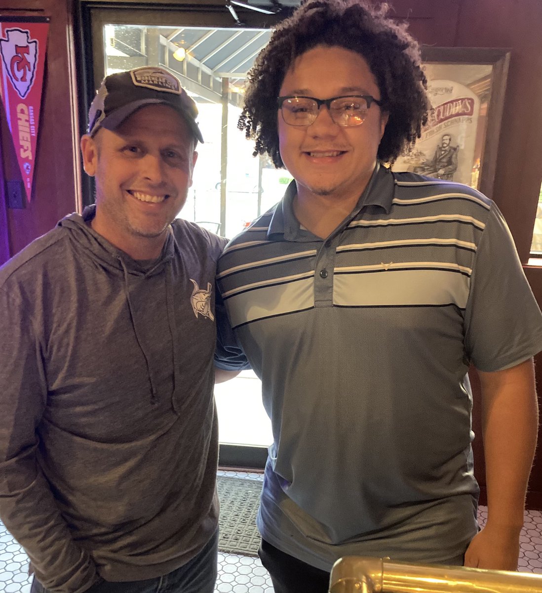 Great weekend!  Started it off by running into <a href="/StMarysDragons/">St. Mary's South Side Catholic High School</a> class of 2018, Dameon Willis...catcher for <a href="/STMbaseball31/">St Mary’s Baseball</a> state runner up championship squad.  He’s crushing it w Logan Chiropractic College!  <a href="/loganchiro/">Logan Chiropractic</a> @STM_admissions <a href="/stmarysstlalum/">SMHS STL Alumni</a> #family #southside