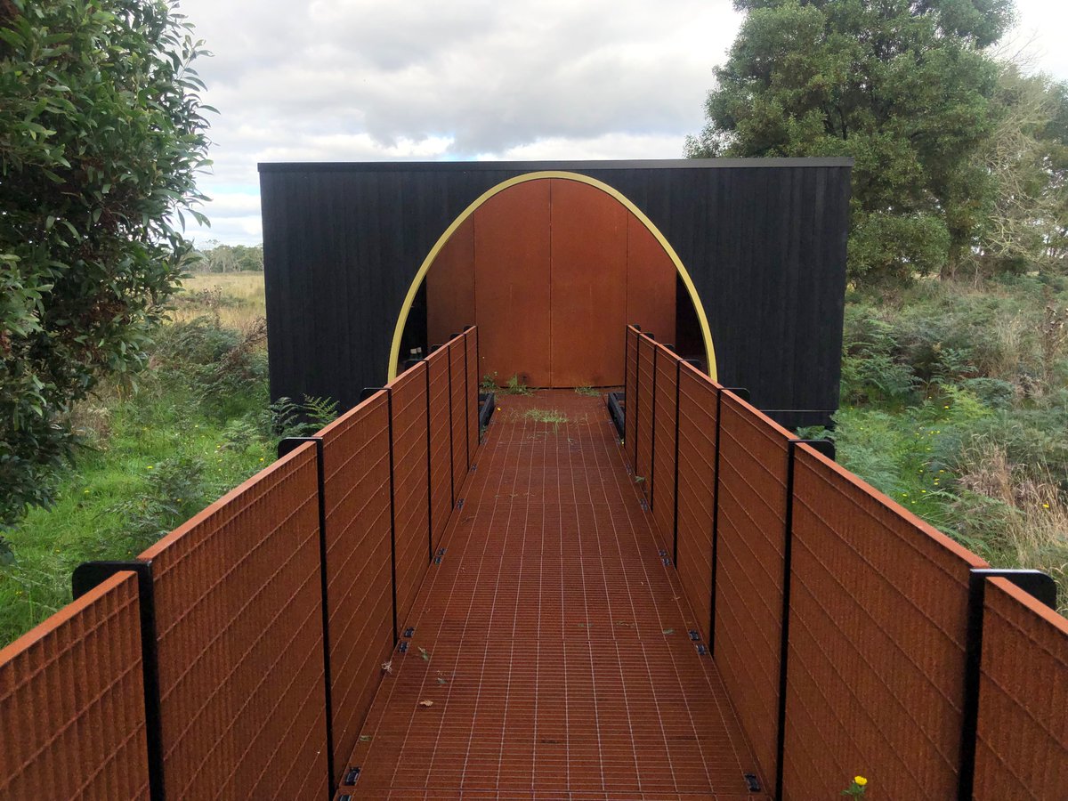 BiologyLab's tweet image. Spent four days on Gunditjmara Country with Elders and rangers and colleagues from FEIT - some amazing projects and ideas emerged. @BioSci_UniMelb @SciMelb