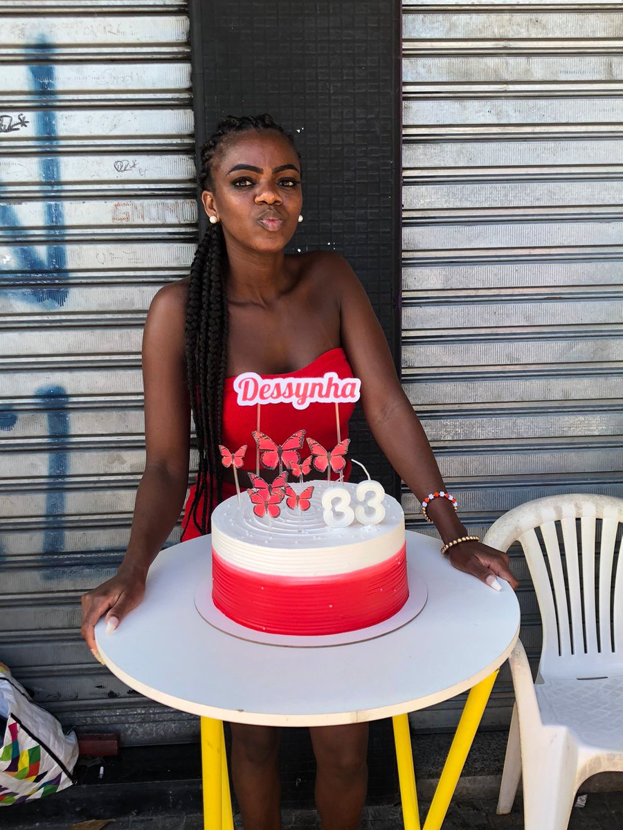 ' dessynha🍒 tweet media
