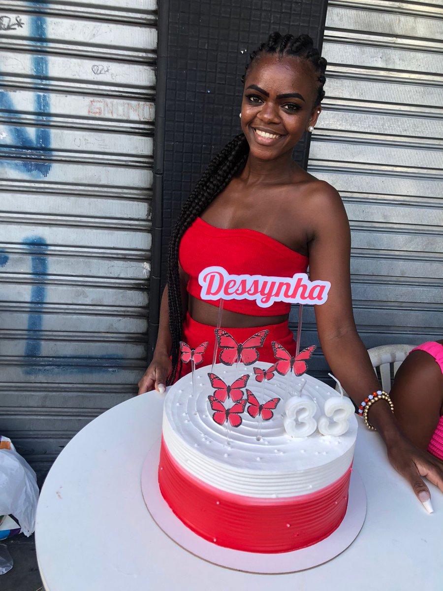 ' dessynha🍒 tweet media