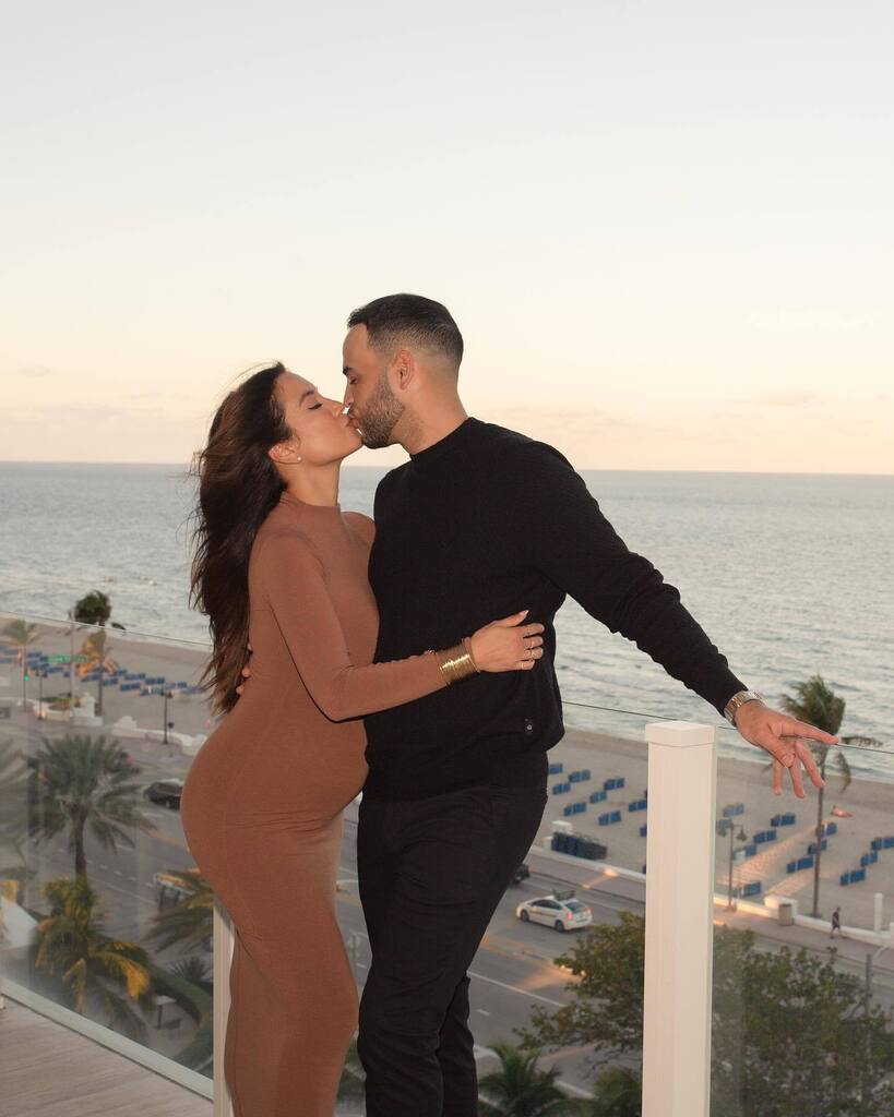 Mami Papi time 🥂 We’re asked all the time how we work together all day long, parent together all day long, and still keep the flame alive… the key is, we’ve never stopped dating each other. Even though it’s getting harder and harder to make time (esp… instagr.am/p/CrZOyPcOU0u/