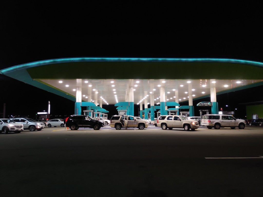 bhaider7's tweet photo. Feels like it is the only operational gas station in the city (@ Sasco Station in Makkah) https://t.co/67Ifdq7oc7 https://t.co/xYxqy0OzY4