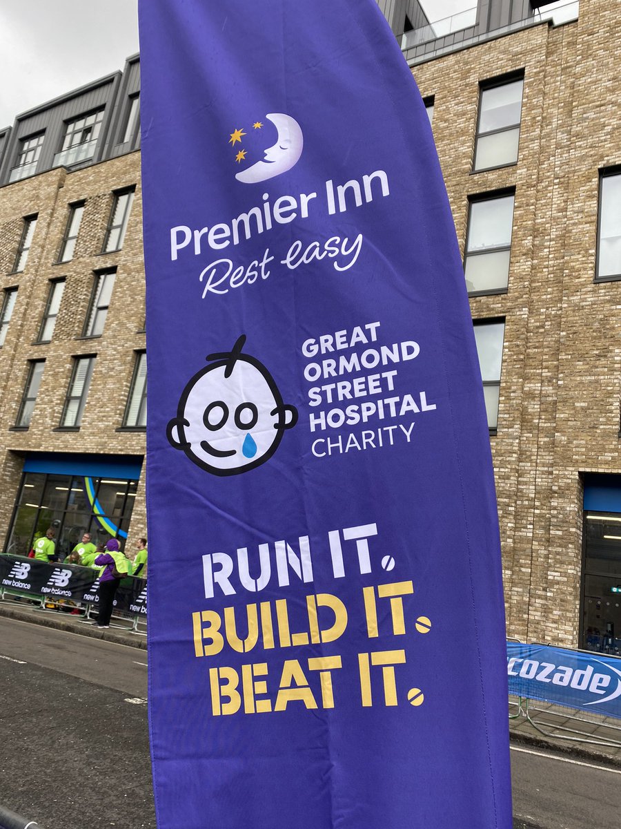 I didn’t have signal at Cutty Sark Greenwich to live tweet but what a day. Still buzzing from it 💜 Thank you to our incredible team of 40 volunteers from @premierinn and Restaurants, they cheered every single runner who passed Mile 7 👏🏼👏🏼 #TeamGOSH @GOSHCharity @LondonMarathon