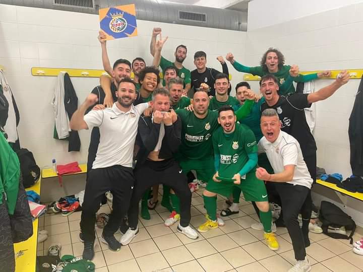 🏆 Play-off de ascenso a 2ª 🇪🇦

🗞️ El <a href="/CERDANYOLAFC/">CERDANYOLA VALLÈS FC 💚</a> <a href="/FsCerdanyolaFc/">Cerdanyola FS</a> 💚 que va 🥈 del Grupo 3 de 2ªB 🇪🇦 se ha clasificado matemáticamente 👏🏻

➡️@SantiMISTER1980 #RamonM #DBusquets #JPuig #JTorras #DaniAlonso #JaviG #RFerreira <a href="/Albadalej1Hctor/">Héctor Albadalejo Blázquez</a> #JordiS <a href="/alex10_lopez/">AL21 🚌</a> y etiquetados ↙️