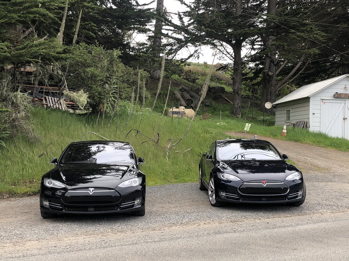 TeslaChillMode's tweet image. Team OG S was looking fresh today 

@TeslaOwnersEBay 
#HellaTeslas