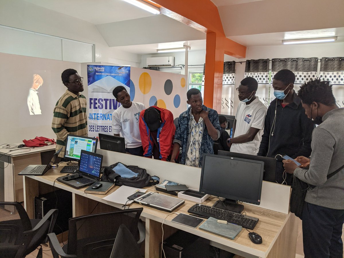 Festilarts's tweet photo. #Festilarts 2022, atelier jeu vidéo. 

Et si vous y participiez cette année ? 

#TgTwittos #Togo #Art 

https://t.co/Pi79BTfgFZ https://t.co/ha9DoEjWLG