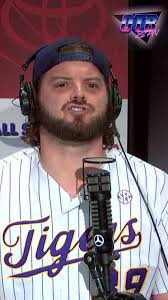 T-Bot Hebert tweet media