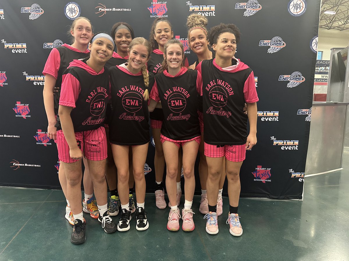 EWA_Basketball's tweet photo. Very Successful weekend 16u Went 4-0 to win platinum bracket of their division 17u went 2-2 for silver bracket @PBRhoops @Earl_Watson #ewa https://t.co/oZQSiLqq4Y