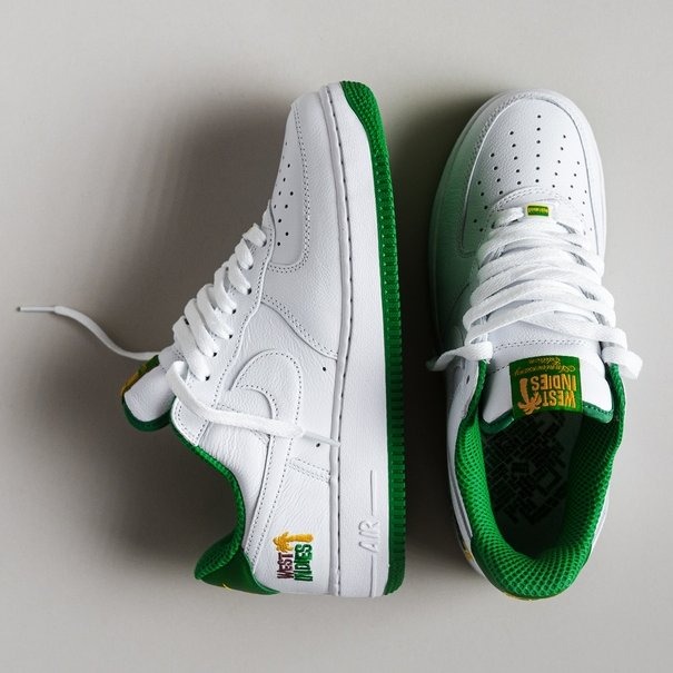 KicksFinder's tweet photo. Ad: EASY COP via Nike US
Nike Air Force 1 Low Retro QS "West Indies"
Use code MOMSDAY for $85 + Free shipping and returns ($150 Retail)

>> https://t.co/2JlCoTFJr7 https://t.co/CVv4Bqnv5l