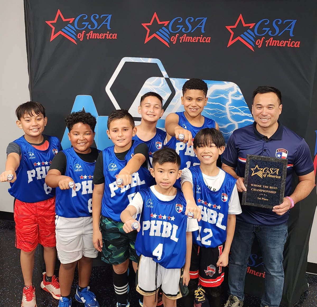 DevansMama's tweet photo. #phbl took the championship to a scrappy clutch city team in double OT
It's funny hearing other parents talk about my TEN y/o , yes he's 10..until Sept😝 get u some bizness @DelrickBrown #freighttrain https://t.co/9u23OayiS2