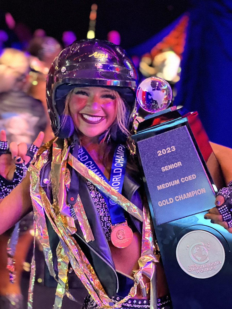 Riding home with the Gold🥇! <a href="/ProdigyMidnight/">PRODIGY MIDNIGHT</a> 🏍️