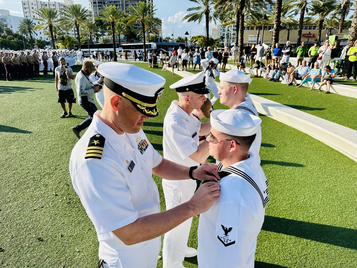 GrotonSubs's tweet image. The Battle Bass USS Indiana has arrived in Florida for #FleetWeekPortEverglades ☀️🌴!