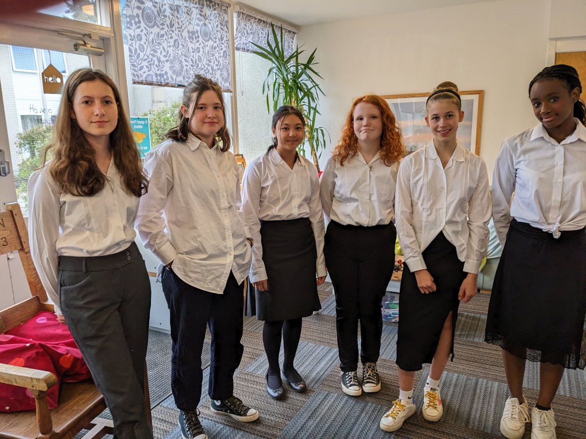 HopemanHouse's tweet photo. Year 13 looking fabulous at their dinner tonight and some of our amazing helpers. I love the way the whole house pulls together to help on this night each year. @gordonstoun @iloveboarding https://t.co/1zUsZBmZVW