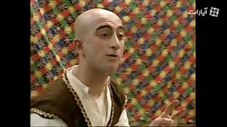 تفاوت را بیابید ، ۲۰ نمره 😂 . 
دادا بری به سلامت خدمت کنی زود بیای . فقط تورو خدا سیگاری شو .... 
<a href="/farahaani_sina/">سینا فراهانی</a>