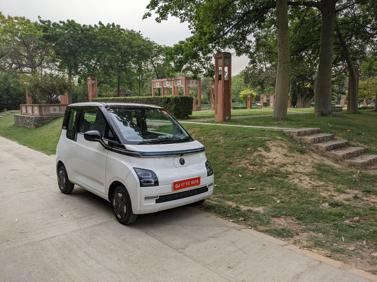 prabhu_ram's tweet image. EV ✅ ✅ ✅

Urban mobility ✅

Smart ✅

Cute ✅

This is the MG Comet EV ❤️

#CometEV #UrbanMobility #ComingSoon #MorrisGarages #MGMotorIndia #mgcometev #mgcomet #mgindia #ElectricCars #CMRInsights