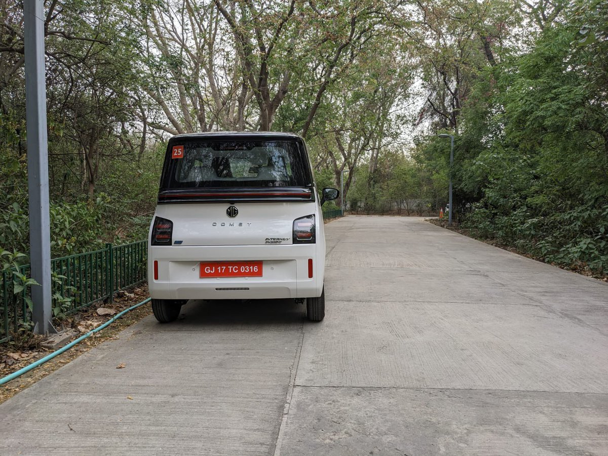 prabhu_ram's tweet image. EV ✅ ✅ ✅

Urban mobility ✅

Smart ✅

Cute ✅

This is the MG Comet EV ❤️

#CometEV #UrbanMobility #ComingSoon #MorrisGarages #MGMotorIndia #mgcometev #mgcomet #mgindia #ElectricCars #CMRInsights