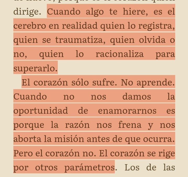 LauraVaBooks's tweet photo. "...Cuando algo te hiere...El corazón solo sufre. No aprende. Cuando no nos damos la oportunidad de enamorarnos es porque la razón nos frena y nos aborta la misión antes de que ocurra..."

- Mujeres que compran flores, Vanessa Montfort. https://t.co/2UESNxEAfJ