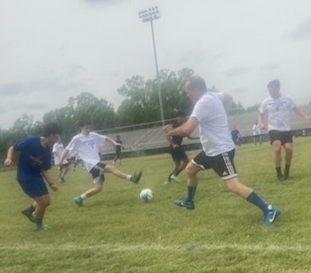 marshall_3rd's tweet photo. Oscar Smith Alumni Game 2023: The present in blue to the left; the past to the right in white. I am in the center.
Thanks Coach Emeritus Spontak &amp; Coach Elect Collier for hosting.
#smithset #osalumnisoccer #coachmarshall #APmarshall #assistantprincipallife #notgettinganyyounger https://t.co/qeTtRpxa1j