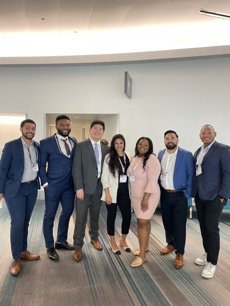 fromhoodtomd's tweet image. Beyond grateful to have been selected as part of the inaugural @TheAestheticSoc #ASERF #ExternshipProgram &amp;amp; attend the empowering annual #AestheticMeeting. Thank YOU @CamilleCashMD for your endless commitment and believing in us for this life-changing opportunity. #PRS