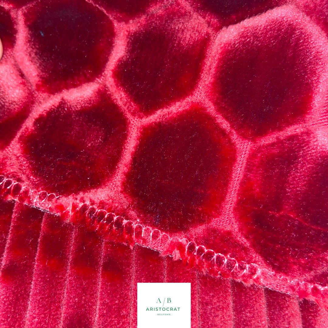 One of our favourite colours from Prestigious Textiles is this Prism and Helix design in Ruby! The vivid colour would pop in any space, and we think it's brilliant for the upcoming summer!!

#PrestigiousTextiles #HomeDesignInspo