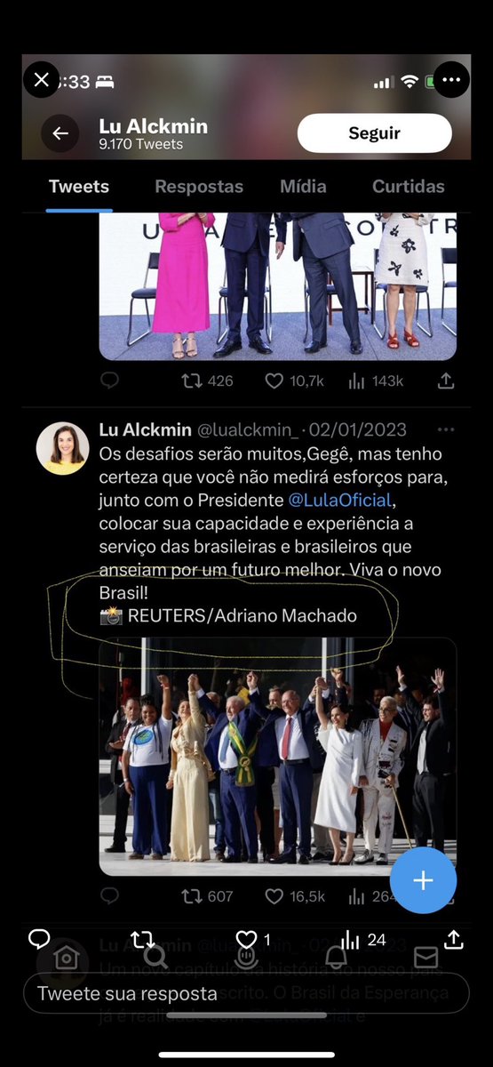 Marcos_Cesar_BR's tweet photo. @rodrigosrp4 @Roseliol2 Adriano Machado, é o repórter da Reuters que estava dentro palácio do planalto insinuando depredações, antes dos manifestantes que subiam dos acampamentos chegassem a praça dos três poderes. Esse repórter parece gostar de cobrir e ser reconhecido pela esquerda. https://t.co/0YJnidp7IG