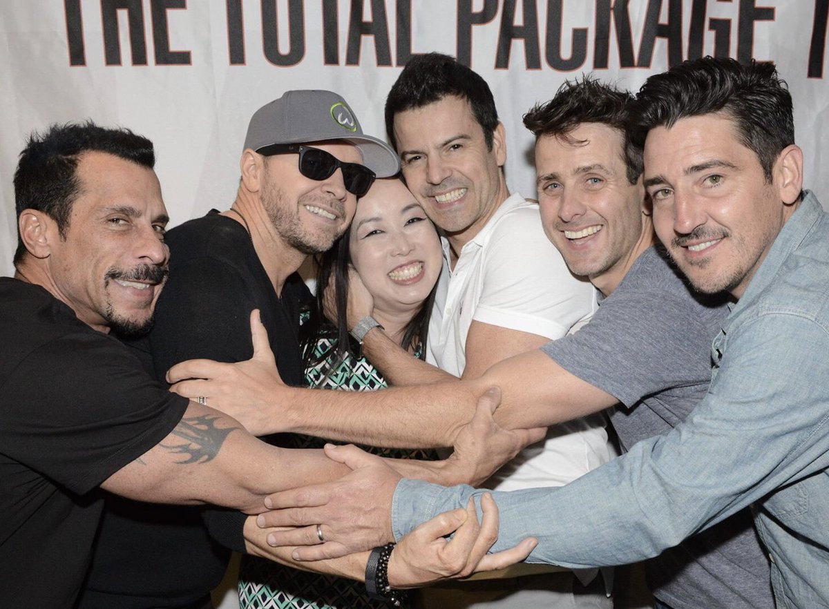 Teresa7277's tweet photo. @DonnieWahlberg Happy #NKOTBDay y’all! #IBLYF (ps Hope you’re have a relaxing and well deserved weekend! ) https://t.co/zCwC5gSV3n