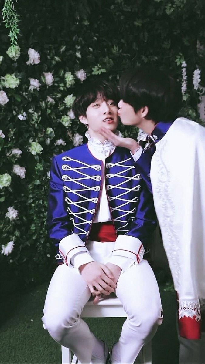 내 사진 갤러리를 보고 있는데 이걸 봤어 ㅎㅎ
<a href="/BTS_twt_VKTH/">V</a>