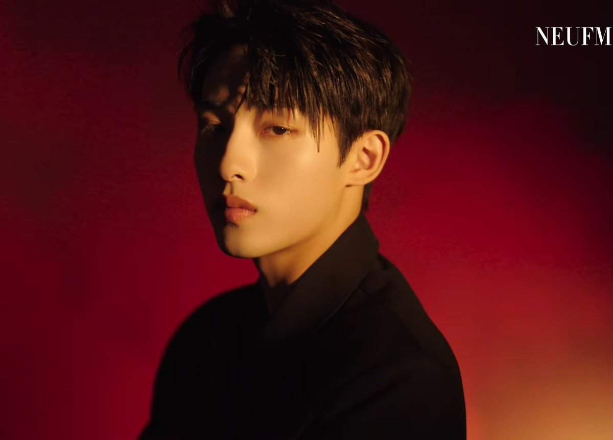 🌷 on Twitter "the man behind the mask ♥️🖤"