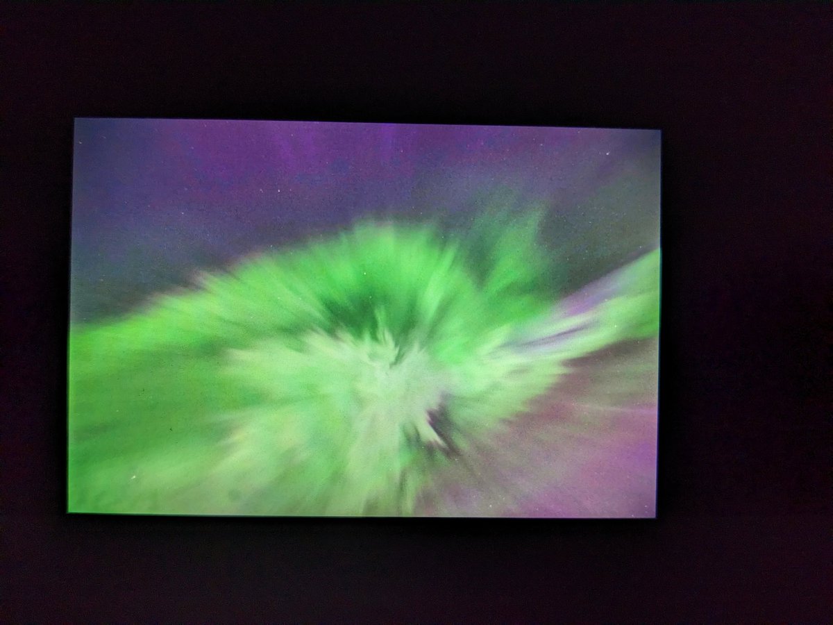 RathrBStrmChsng's tweet photo. Things are very active out there pretty much from #Saskatoon #Canada today. #AuroraBorealis #northernlights #aurora @AuroraNotify @TweetAurora @TamithaSkov #backofcamera https://t.co/8TxxXR9pBd